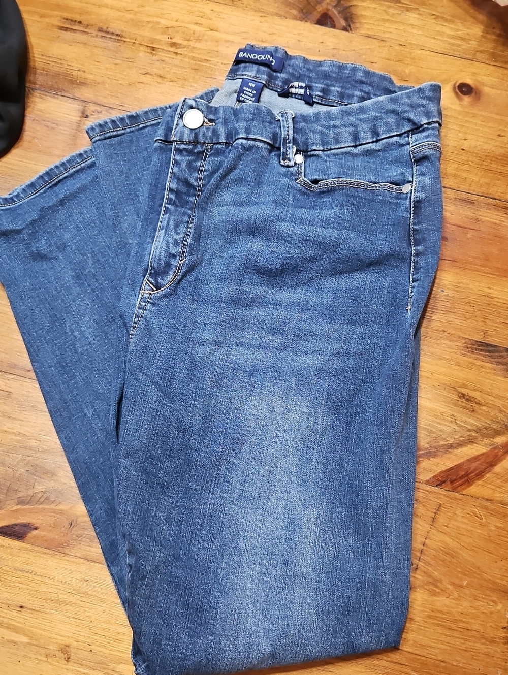 Bandolino Slim Straight Women's Denim Jeans - Medium Blue Wash